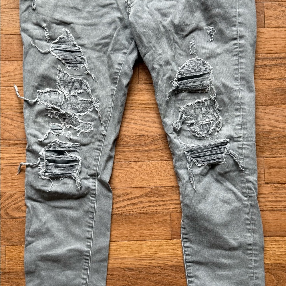 Distressed Gray Men's Jeans